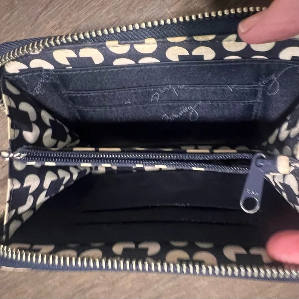 Vera Bradley sleek navy